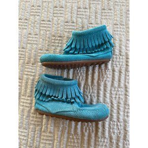Kids' 6 Minnetonka Turquoise Double Fringe Side Zip Boot